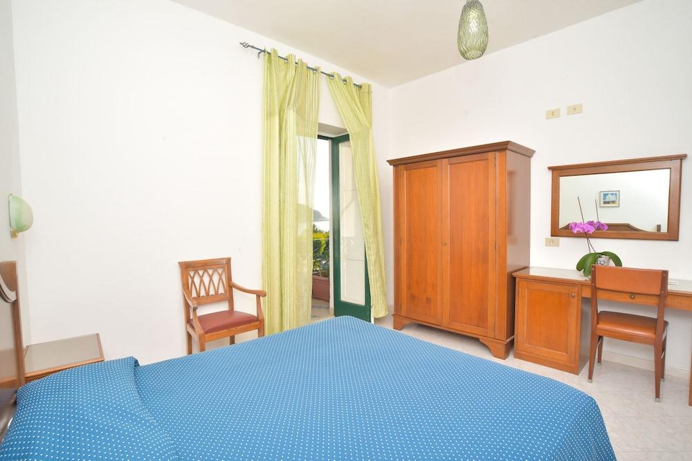 Hotel Maronti Barano dʼIschia Buitenkant foto
