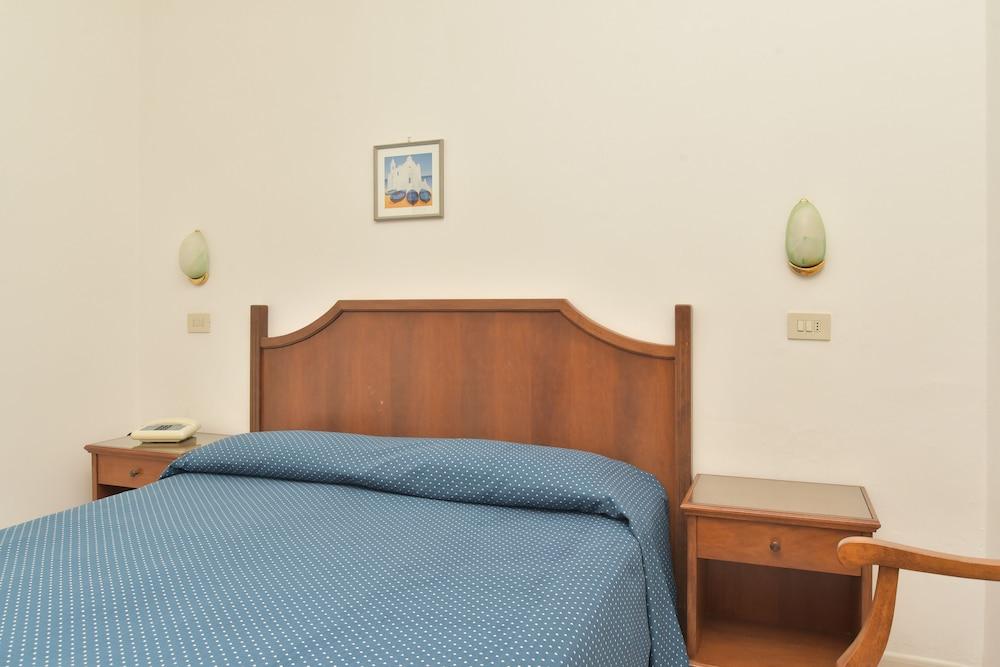 Hotel Maronti Barano dʼIschia Buitenkant foto