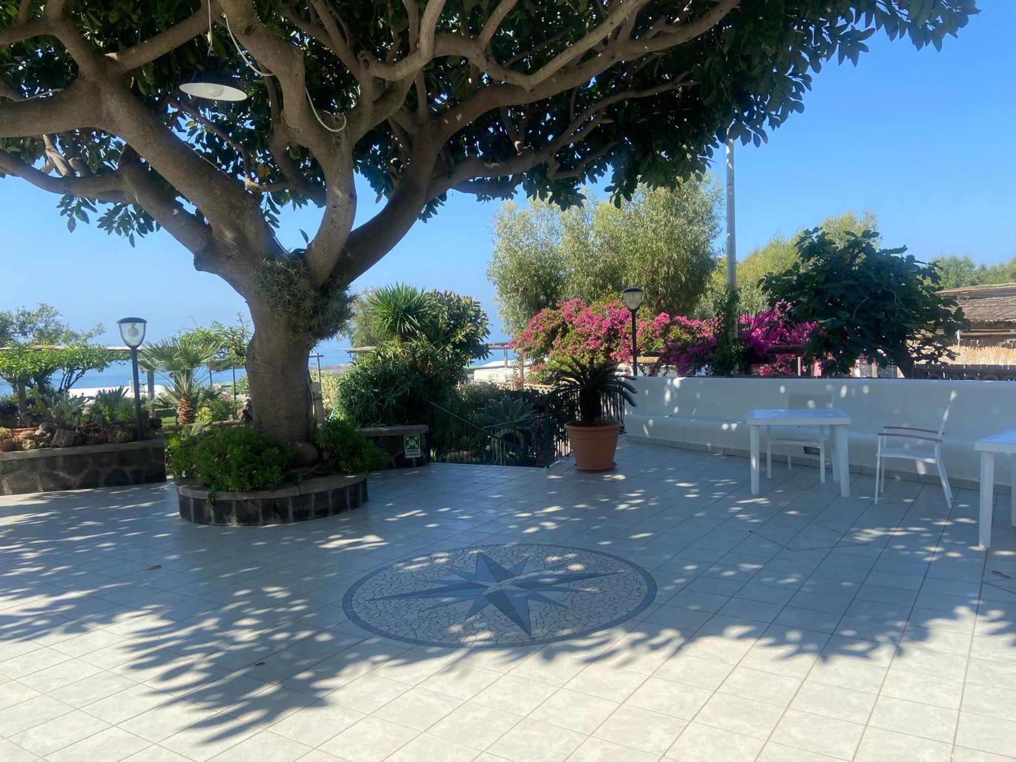 Hotel Maronti Barano dʼIschia Buitenkant foto